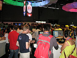 画像ギャラリー No.001のサムネイル画像 / ［Gamescom］敵か味方か？　新キャラクターが登場する「Mass Effect 2」の新ムービーを掲載