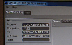 画像ギャラリー No.005のサムネイル画像 / ASRock,CeBIT 2010の会場で,次世代6コアCPU「Gulftown」のデモを実施中
