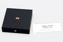 画像ギャラリー No.005のサムネイル画像 / 徳岡正肇の これをやるしかない！：夢のゲーマー向け超小型PC「GPD WIN」で，いったい何ができるのか