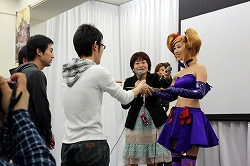画像ギャラリー No.014のサムネイル画像 / AKB48の小林香菜さんがリデルのコスプレ姿で登場。NDS用「ウィッチテイル 見習い魔女と7人の姫」のトークイベントをレポート