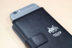 画像ギャラリー No.003のサムネイル画像 / 「スペースインベーダー」のデイパックやジャージ,スマホケースなどが販売開始
