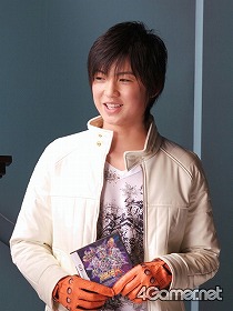 画像ギャラリー No.008のサムネイル画像 / 中川翔子さん＆荒井敦史さんが「スーパーロボット大戦K」の新CM「約束（エンドロール）」篇に出演！　明日，オンエア開始