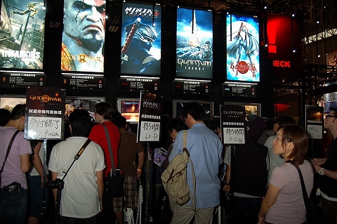 画像ギャラリー No.010のサムネイル画像 / ［TGS 2009］一般公開日レポートその2：スクウェア・エニックス/ソニー・コンピュータエンタテインメント/マイクロソフト/バンダイナムコゲームスの試遊台待ち時間を調べてみた