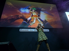 画像ギャラリー No.004のサムネイル画像 / ［TGS 2009］ランカとアムロもやってきた！ バンダイナムコゲームス「夢の！ロボットゲーム大集結」ステージ