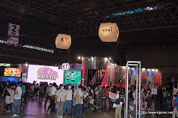 画像ギャラリー No.001のサムネイル画像 / ［TGS 2009］一般公開日レポートその3：コーエーテクモ/ユービーアイソフトブースの試遊台と一部物販ブースの待ち時間を調べてみた