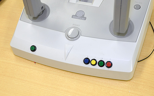 画像ギャラリー No.033のサムネイル画像 / XBLA版オラタン5.66配信記念。DC用ツインスティックをXbox 360向けに改造してみた