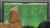 画像ギャラリー No.004のサムネイル画像 / 「ウイイレ プレーメーカー 2009」サッカー少年も大興奮なCM第2弾公開