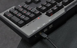 画像ギャラリー No.007のサムネイル画像 / ［COMPUTEX］Cooler Master，開発中のゲーマー向けキーボードやヘッドセットなどを披露