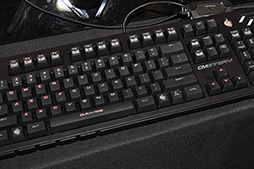 画像ギャラリー No.004のサムネイル画像 / ［COMPUTEX］Cooler Master，「USB接続で全キー同時押し対応」のゲーマー向けメカニカルキーボードを公開