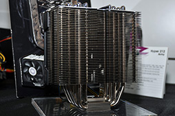 画像ギャラリー No.023のサムネイル画像 / ［COMPUTEX］Cooler Master，「USB接続で全キー同時押し対応」のゲーマー向けメカニカルキーボードを公開