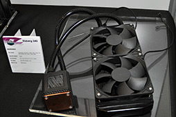 画像ギャラリー No.032のサムネイル画像 / ［COMPUTEX］Cooler Master，「USB接続で全キー同時押し対応」のゲーマー向けメカニカルキーボードを公開