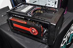 画像ギャラリー No.047のサムネイル画像 / ［COMPUTEX］Cooler Master，「USB接続で全キー同時押し対応」のゲーマー向けメカニカルキーボードを公開