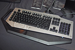 画像ギャラリー No.006のサムネイル画像 / ［COMPUTEX］CM Storm限定“緑軸”，「Cherry MX Green」採用のゲーマー向けキーボードをCooler Masterが披露