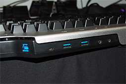 画像ギャラリー No.010のサムネイル画像 / ［COMPUTEX］CM Storm限定“緑軸”，「Cherry MX Green」採用のゲーマー向けキーボードをCooler Masterが披露