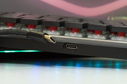 画像ギャラリー No.007のサムネイル画像 / ［COMPUTEX］HHKB Lite2風67キー配列の低背Cherry MX搭載キーボードをCooler Masterが披露