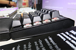 画像ギャラリー No.008のサムネイル画像 / Cooler Masterの片手用キーパッド「ControlPad」は,Cherry赤軸なのにアナログ入力ができる!?