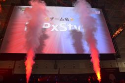 画像ギャラリー No.023のサムネイル画像 / 「ファイターズクラブ」がお披露目された「Hangame Festival★2012」後半戦。盛りだくさんのステージイベントをレポート 