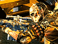 「ARMY OF TWO：THE 40th DAY」で，武器を自分好みにカスタマイズしまくろうというムービーが公開