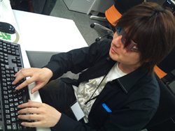 画像ギャラリー No.008のサムネイル画像 / 「クロスブレイブ」アナグリフ方式を利用した3D立体視の実装を発表。その様子が分かるムービーを4GamerにUp