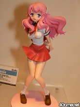 画像ギャラリー No.073のサムネイル画像 / 幕張メッセのホール1からホール8まで，ぶち抜きで開催された「ワンダーフェスティバル2010［冬］」で新作フィギュアの波に揉まれてきました