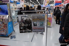 画像ギャラリー No.002のサムネイル画像 / 「End of Eternity」店頭体験会を訪れた，島野プロデューサーと勝呂ディレクターのミニインタビューを掲載
