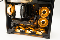 画像ギャラリー No.011のサムネイル画像 / ASUSの「TUF GAMING」とコラボしたアークのゲームPC,その見どころは? CROYDON「CY-IC6Z37A-IWTF」をテスト
