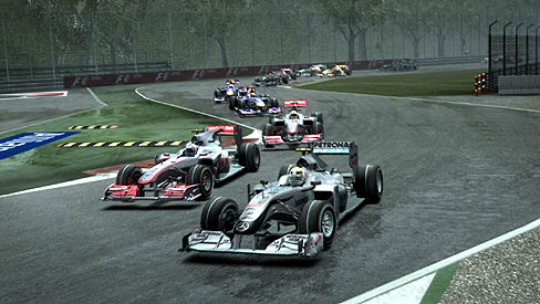 画像ギャラリー No.004のサムネイル画像 / 「F1 2010」で,別次元のスピード体験を。コードマスターズの最新作は,F1のすべてをあますところなく再現した,F1ドライバー「なりきり」レースゲームだ