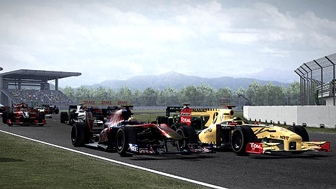 画像ギャラリー No.008のサムネイル画像 / 「F1 2010」で,別次元のスピード体験を。コードマスターズの最新作は,F1のすべてをあますところなく再現した,F1ドライバー「なりきり」レースゲームだ
