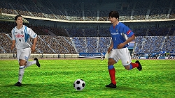 画像ギャラリー No.016のサムネイル画像 / 美人秘書/オーナーも駆けつけた，PSP「J.LEAGUE プロサッカークラブをつくろう！6 Pride of J」ゲーム＆キャラクター発表会をレポート