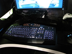 画像ギャラリー No.024のサムネイル画像 / ［TGS 2009］性能よりも構造に惚れる。予想以上にヤバかったAlienwareのゲーマー向けPC