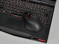画像ギャラリー No.009のサムネイル画像 / 【PR】“G9xの色違い”に非ず！ 「Alienware TactX Mouse」は，ゲーマーの有力な選択肢だ