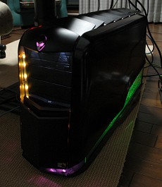 画像ギャラリー No.008のサムネイル画像 / 【PR】西川善司，Alienware Aurora ALXのパワーでトリプルディスプレイゲームに挑戦する