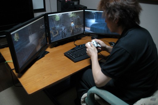 画像ギャラリー No.009のサムネイル画像 / 【PR】西川善司，Alienware Aurora ALXのパワーでトリプルディスプレイゲームに挑戦する