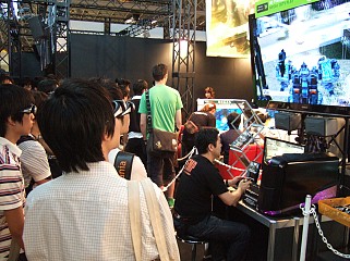 画像ギャラリー No.013のサムネイル画像 / 【PR】「Alienware M11x」と「フロントミッション エボルヴ」のコラボが実現した経緯とは? SQEXとデルに聞く,推奨PC認定までの過程と今後の展開