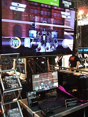 画像ギャラリー No.014のサムネイル画像 / 【PR】「Alienware M11x」と「フロントミッション エボルヴ」のコラボが実現した経緯とは? SQEXとデルに聞く,推奨PC認定までの過程と今後の展開