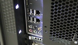 画像ギャラリー No.038のサムネイル画像 / 【PR】「そこまでやるか？」と思わせるAlienwareのフラグシップ「Area-51 ALX」の作り込みを堪能する