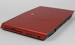 画像ギャラリー No.005のサムネイル画像 / 【PR】これは“ガチ対戦”向けだ。「ALIENWARE M17x」の120Hz液晶モデルが持つポテンシャルに感嘆する