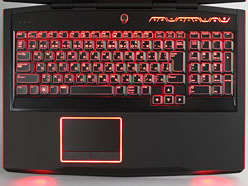 画像ギャラリー No.008のサムネイル画像 / 【PR】これは“ガチ対戦”向けだ。「ALIENWARE M17x」の120Hz液晶モデルが持つポテンシャルに感嘆する