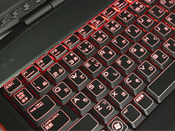 画像ギャラリー No.009のサムネイル画像 / 【PR】これは“ガチ対戦”向けだ。「ALIENWARE M17x」の120Hz液晶モデルが持つポテンシャルに感嘆する