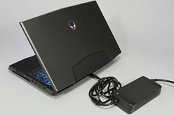 画像ギャラリー No.008のサムネイル画像 / 【PR】「最強vs.最強」。ALIENWARE M18xのHD 6990M CFXモデルとGTX 580M SLIモデル，頂上決戦