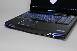 画像ギャラリー No.003のサムネイル画像 / 【PR】何もあきらめなかったノートPC。第4世代「ALIENWARE M17x」の圧倒的な完成度に惚れる