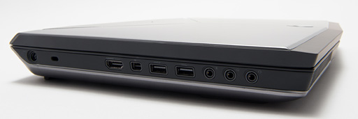 画像ギャラリー No.019のサムネイル画像 / 完全新作となったALIENWAREのノートPCを写真で見る。デザインは「戦艦」から「ステルス戦闘機」に!?