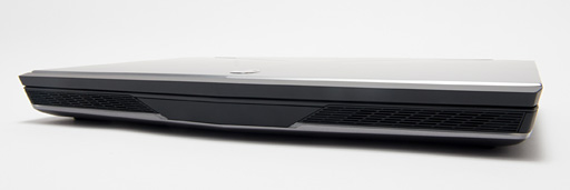 画像ギャラリー No.021のサムネイル画像 / 完全新作となったALIENWAREのノートPCを写真で見る。デザインは「戦艦」から「ステルス戦闘機」に!?