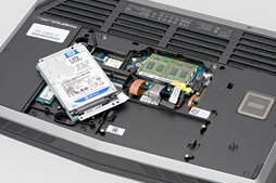 画像ギャラリー No.008のサムネイル画像 / 「ALIENWARE 17」「ALIENWARE 15」「ALIENWARE 13」一挙検証（1）「ゲーマー向けノートPCの代名詞」最新モデルが持つ速度性能を明らかにする