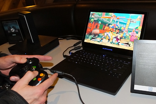 画像ギャラリー No.003のサムネイル画像 / ［CES 2016］有機ELパネル搭載のゲーマー向けノートPC「ALIENWARE 13 OLED」が初披露。価格は1449ドルから