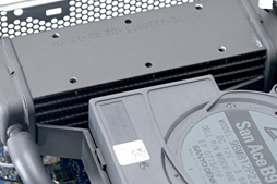 画像ギャラリー No.016のサムネイル画像 / 「ALIENWARE X51 R3」レビュー。割高感は否めないが，小型で静かなゲーム用PCを求めているなら価値がある