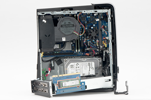 画像ギャラリー No.017のサムネイル画像 / 「ALIENWARE X51 R3」レビュー。割高感は否めないが，小型で静かなゲーム用PCを求めているなら価値がある