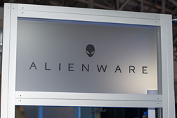 画像ギャラリー No.003のサムネイル画像 / ALIENWAREの担当者に聞く，新世代「17」「15」ノートPCのポイント。いかにして薄型化し，いかにして使い勝手を改善したのか
