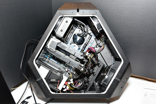画像ギャラリー No.005のサムネイル画像 / ［E3 2017］ALIENWARE，「Area-51」デスクトップPCのRyzen Threadripper搭載モデルを7月27日，Core i9搭載モデルを8月22日に発売