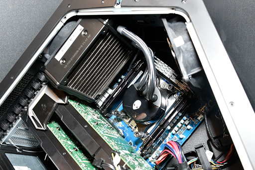 画像ギャラリー No.006のサムネイル画像 / ［E3 2017］ALIENWARE，「Area-51」デスクトップPCのRyzen Threadripper搭載モデルを7月27日，Core i9搭載モデルを8月22日に発売